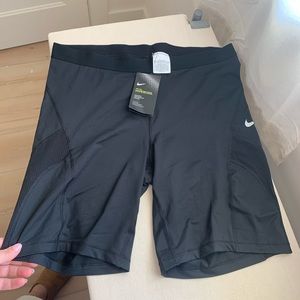 Nike pro hypercool bike shorts size 2X